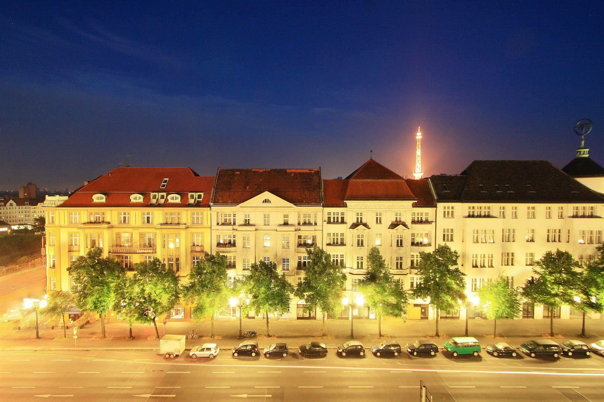 Hotel Brandies An Der Messe Берлин Экстерьер фото